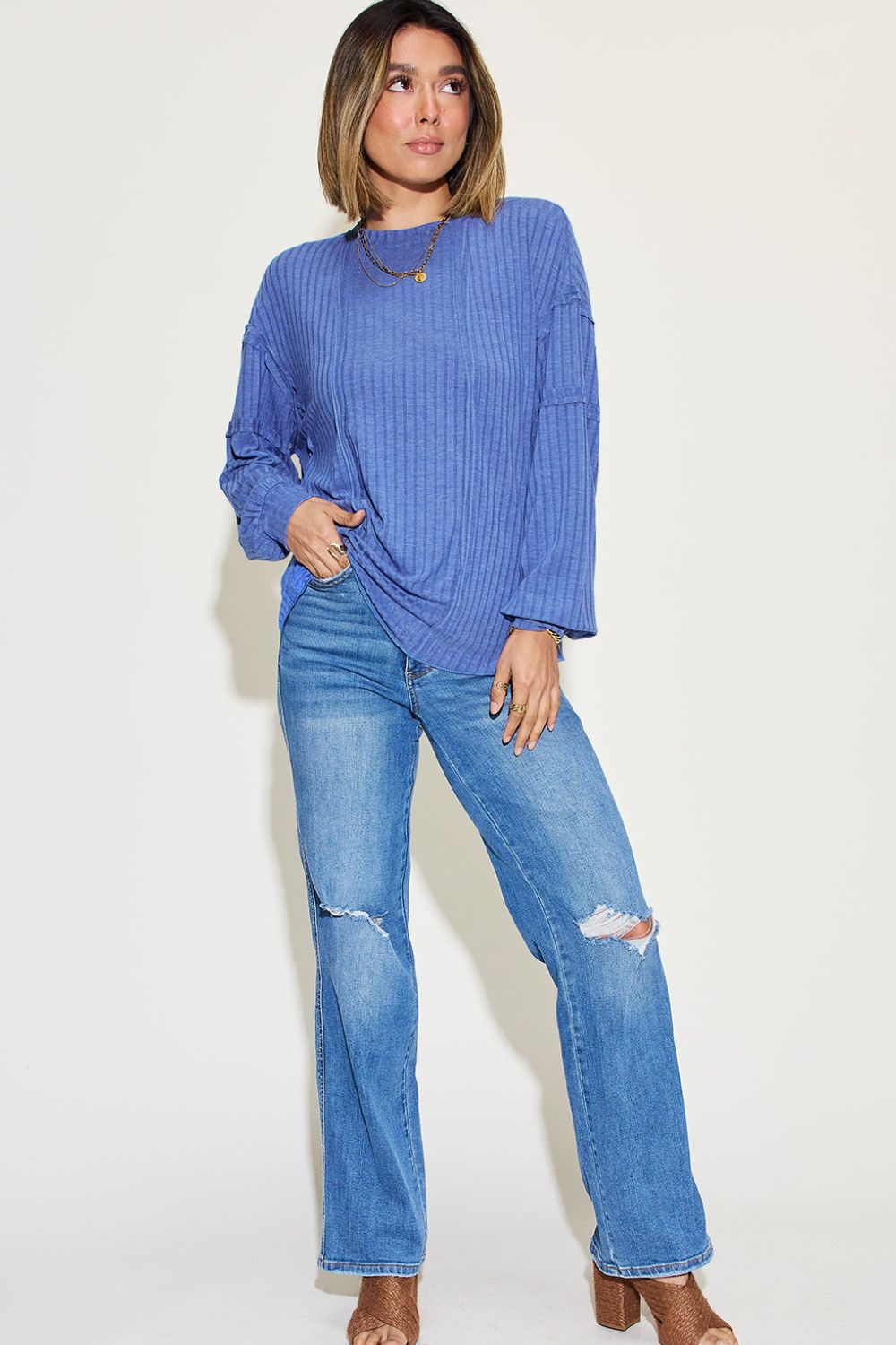 Basic Bae Full Size Ribbed Round Neck Long Sleeve T-Shirt Basic Bae Full Size Ribbed Round Neck Long Sleeve T-Shirt